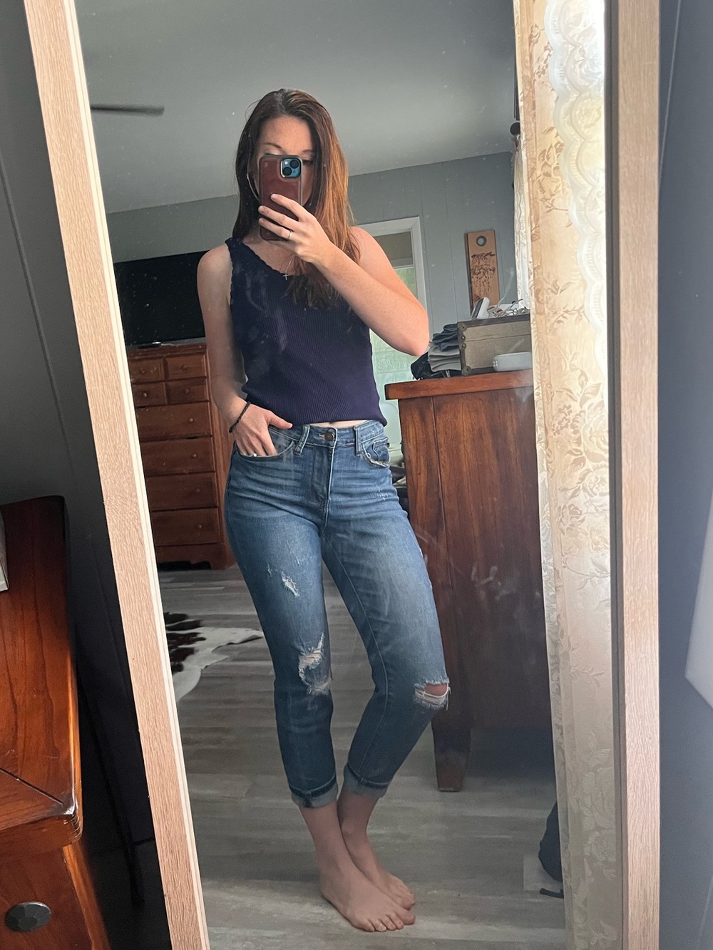 Judy Blue Distressed Cropped Jeans in Medium Blue